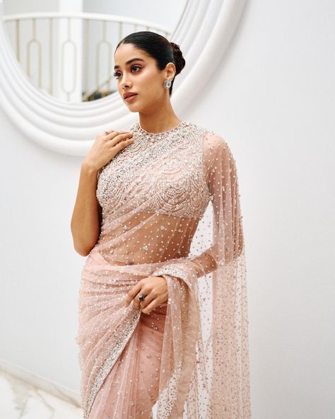 Janhvi Kapoor (@janhvikapoor) • Instagram photos and videos Shimmer Saree, Jahnvi Kapoor, Sequin Saree, Purple Saree, Janhvi Kapoor, Simple Sarees, Saree Photoshoot, Bridesmaid Outfit, Stylish Sarees