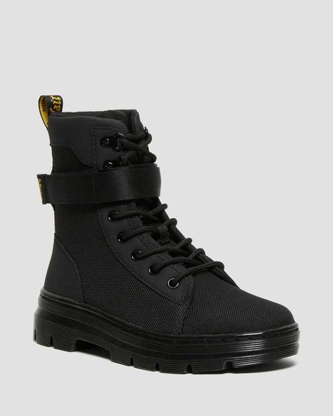 Dr Martens Combs Outfit, Dr Martens Combs Tech, Black Dr Martens, Dr Martens Womens, Tech Women, Alternative Style, Biker Boots, Winter 2022, Crazy Shoes