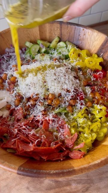 Pizza Salad, Calorie Meals, January 4, Healthy Dinners, Instagram Food, Linen Closet, Low Calorie Recipes, Base Foods, Healthy Cooking