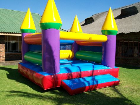 Jumping Castle Party Ideas, Castle Party Ideas, Party Ideas Kids, Festival Themed Party, 17 Birthday Cake, Castle Party, Jumping Castle, 17 Birthday, Marquee Hire