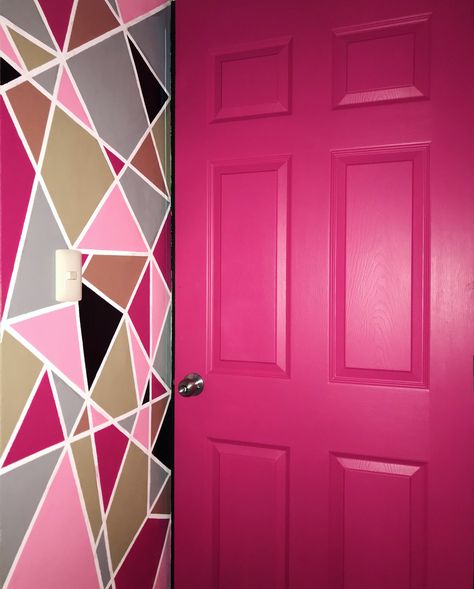 Triángulos puerta pintura rosa Ideas Creativas, Painted Doors, Wall Colors, Ideas Para, Diy Decor, Decor Ideas, Bedroom, Makeup, Wall