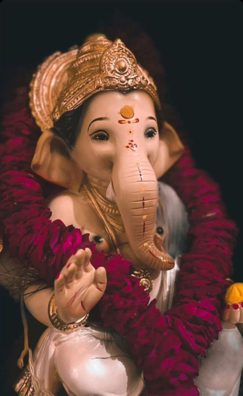 Ganapathi Bappa Morya, Ganpati Bappa Pictures, Lord Ganesh Murti, Ganesha Pictures Cute, Ganpati Bappa Cute Wallpapers, Ganesh Images Cute, Cute Bappa Wallpaper, Ganesh Bhagwan Photo, Ganesh God Images