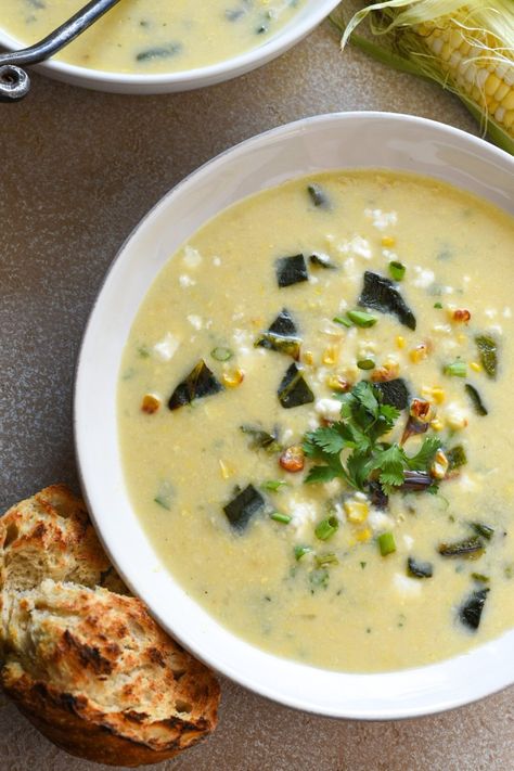 Poblano Corn Chowder - Recipe Hippie Poblano Corn Chowder Recipe, Poblano Corn Chowder, Corn Poblano, Poblano Corn, Bacon Corn Chowder, Corn Chowder Recipe, Baked Corn, Chowder Recipe, Creamy Corn