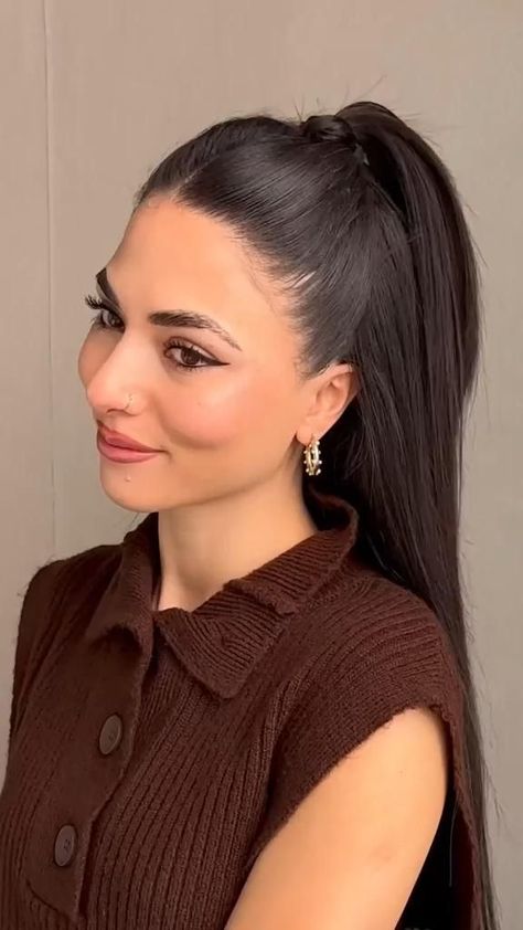 Effortless Hair Upgrade: Quick and Simple Tips Easy Bun Hairstyles For Long Hair, Effortless Hair, Hair Style Vedio, Haircuts For Long Hair With Layers, Cute Quick Hairstyles, Easy Hairstyles For Thick Hair, Ponytail Hairstyles Easy, Hairstyles For Layered Hair, Long Hair Wedding Styles