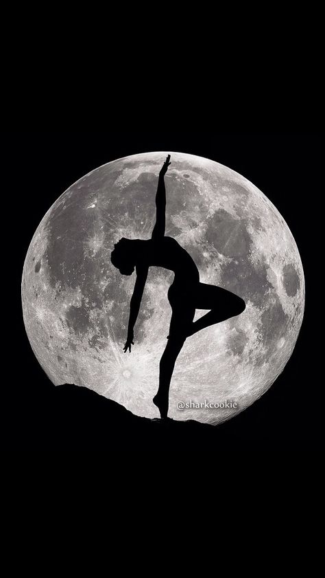 Black And White Dance Photography, Black Goddess Aesthetic, Dance Aesthetic Wallpaper, Sitting On The Moon, Beautiful Abstract Art, Dancing In The Moonlight, Moon Pictures, Moon Photography, Picture Illustration