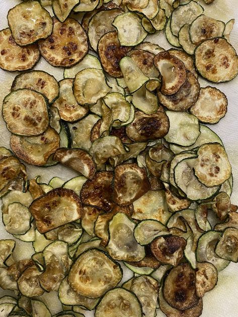 Zucchini Pasta Recipe, Zucchini Pasta Sauce, Baked Okra, Recipe For Zucchini, Zucchini Pasta Recipes, Best Macaroni And Cheese, Zucchini Spaghetti, How To Make Spaghetti, Stanley Tucci