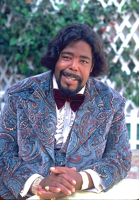 Barry White, Black Glamour, Gonna Love You, Old School Music, Black Hollywood, Black Celebrities, Black Music, White Photos, Last Fm