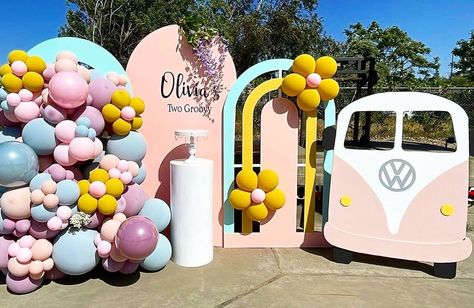 B R I T T A N Y on Instagram: “Groovy Party Set Up A cute two year old theme with an adorable VW Bus. I’m loving this 60s/70s vibe! Thank you @vxnyssa for this photo…” Groovy Bus Photo Prop, Diy Groovy Van Cardboard, Volkswagen Bus Party Theme, Vw Bus Backdrop, Two Groovy Birthday Party Vw Bus, Vw Bus Party Theme, Vw Bus Birthday Party Ideas, Groovy Graduation Party, Groovy Party Theme