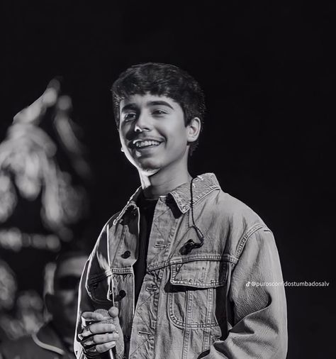 Ivan Cornejo Pictures, Ivan Cornejo Drawing, Ivan Cornejo Pfp, Junior H Aesthetic, Ivan Cornejo, Hispanic Aesthetic, Playlist Covers Photos, Olivia + Core + Aesthetic, Hispanic Culture