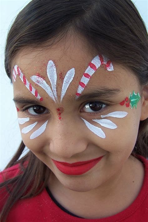 Reindeer Face Paint, Face Painting Images, Easy Face Painting Designs, Xmas Makeup, Halloween Gesicht, Christmas Face Painting, Cheek Art, Girl Face Painting, Face Painting Ideas