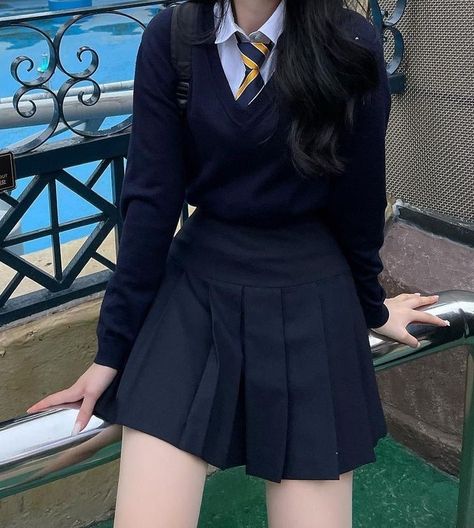 School Uniform Fashion, School Uniform Outfits, Uniform Fashion, Boarding School, Mode Inspo, School Uniforms, School Fashion, Korean Outfits, Teen Fashion Outfits