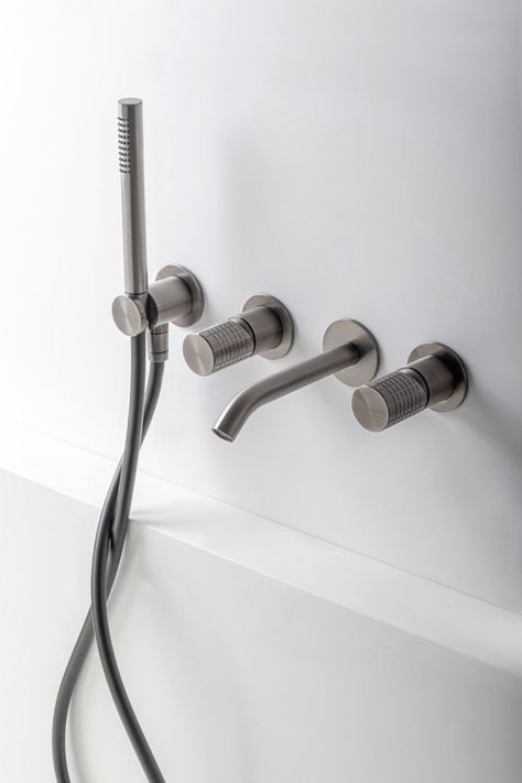 Built-in bathtub set faucet - without plate - Complete - Two mixers | MADE OF INOX AISI316L | Choice of 5 different handles | Featured in this photo are the Scacchi handles in Antracite PVD finish. Other PVD finishes availabe: Bronzorame, Carbon, Rame, Cognac & Orobianco. Standard Finish would be in stainless steel. Built In Bathtub, Outdoor Lantern Lighting, Shower Columns, Outdoor Living Furniture, Small Chair, Armchair Furniture, Tub Filler, Shower Tray, Bathtub Shower