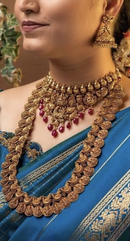 Engagement Ring Non Traditional, Necklace Women Gold, Women Gold Chain, Indian Gold Necklace Designs, Haram Designs, Indian Wedding Jewelry Sets, Bridal Necklace Designs, Neck Pieces Jewelry, Antique Necklaces Design