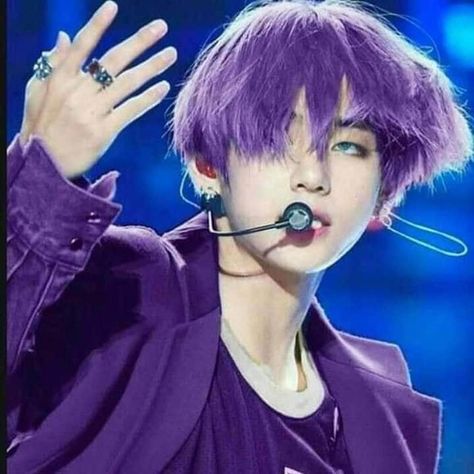 Taehyung Purple Hair, Kim Taehyung Pics, Taehyung Purple, Purple Pics, V Kim Taehyung, Taehyung Pics, Purple Hair, Bts Jungkook, Kim Taehyung