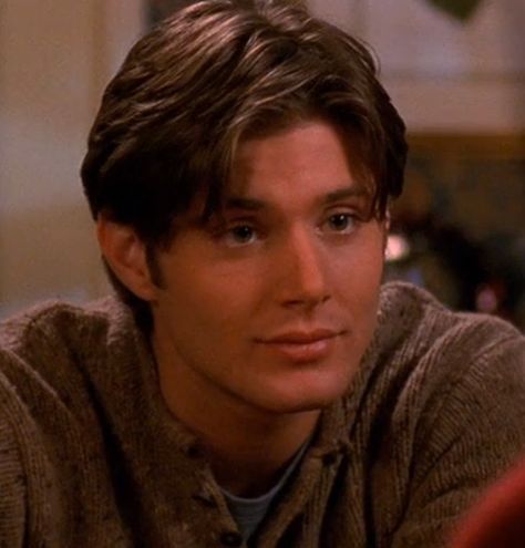 90s Jensen Ackles, Jensen Ackles 90s, Young Jensen Ackles, Dean Winchester Hot, Jesen Ackles, Supernatural Pictures, Supernatural Jensen, Dream Boyfriend, Supernatural Funny