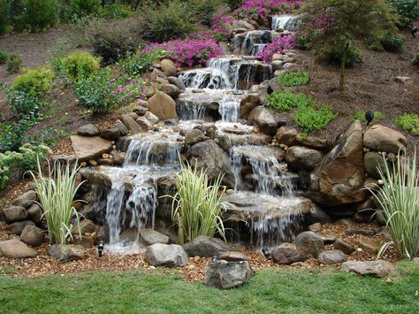 Waterfall Landscaping, Diy Waterfall, Diy Pond, Fountains Backyard, Garden Waterfall, Pond Waterfall, Pond Landscaping, Natural Pond, Backyard Water Feature