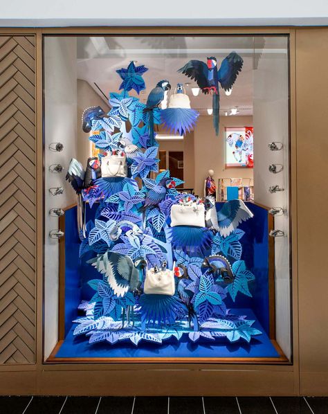 Leather Animals, Hermes Window, Animal Homes, King Of Prussia Mall, Window Display Retail, Store Window Displays, Window Display Design, Object Design, King Of Prussia