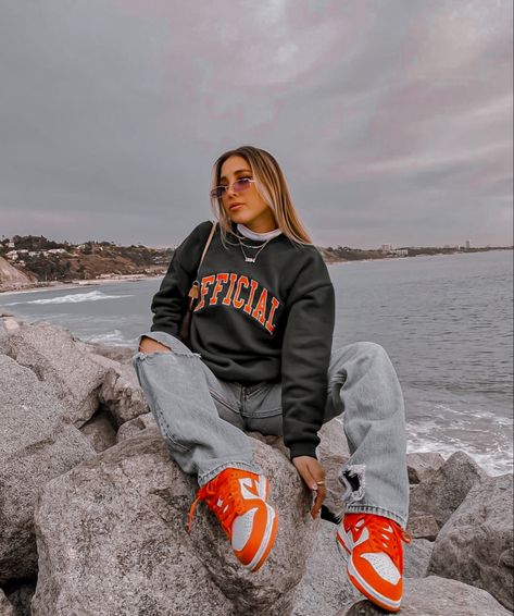 Dunk Outfit, Dunks Outfit, Tomboy Style Outfits, Streetwear Fashion Women, Streetwear Men Outfits, Tomboy Fashion, Baddie Outfits Casual, Looks Style, Mode Inspiration