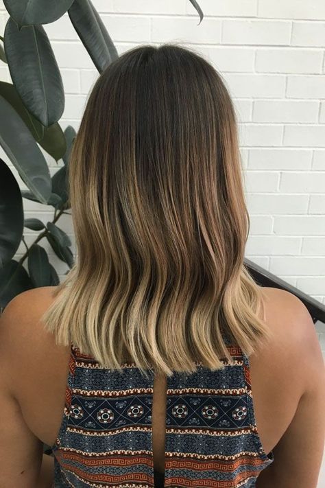 Wide Waves Hair, Soft Bend In Hair, Hair Bend Waves, Dip Dye Hair Brown, Female Undercut Long Hair, Brunette Ideas, Soft Waves Hair, Soft Highlights, Aussie Hair Products