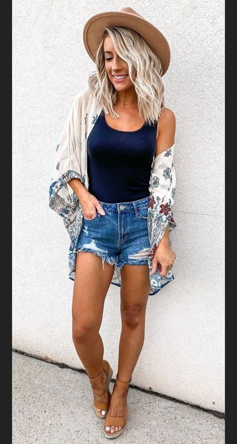 Cute Style Summer, Hot Summer Night Outfit, Beach Outfit Plus Size, Comfy Casual Summer Outfits, Closet Upgrade, Edgy Summer Outfits, Black Summer Outfits, Summer Outfits Women 20s, Cruise Attire