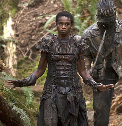 Adina Porter as Indra in “The 100” The 100 Indra, Indra The 100, Adina Porter, The 100 Grounders, Clarke And Lexa, Sky People, The 100 Cast, New Warriors, Fan Fiction Stories