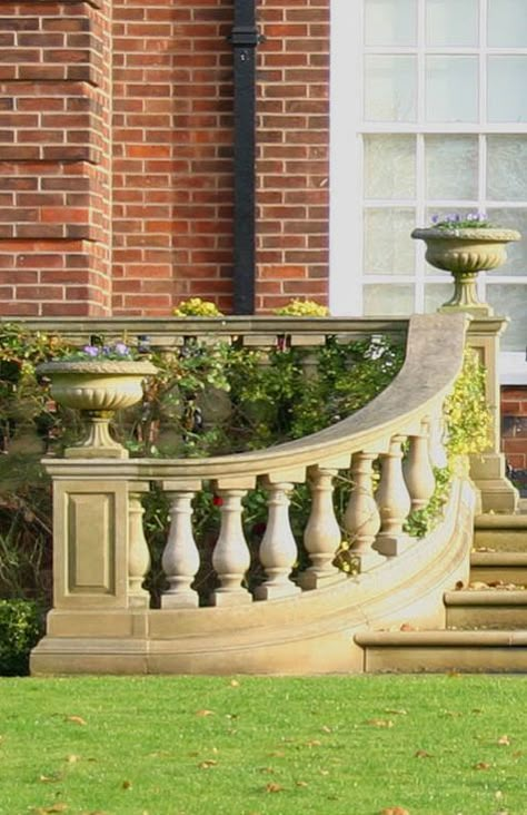 Steps with balustrade and ivy French Porch, Stone Balustrade, Stone Railings, Classical Garden, Pool Surrounds, Balcony Railing Design, Railings Outdoor, Outdoor Steps, Classic House Design