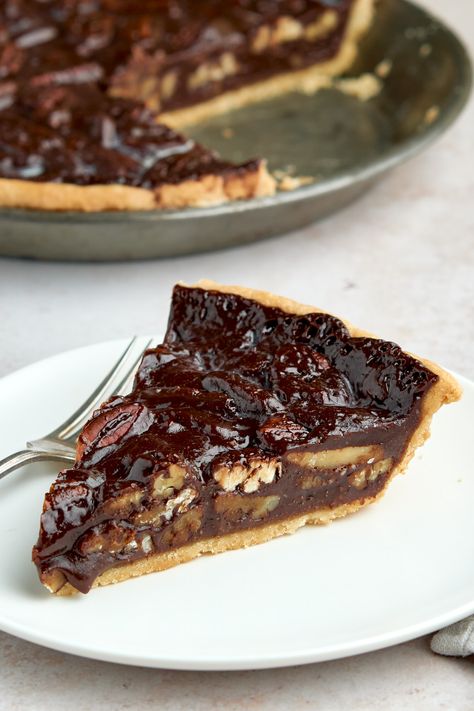 Vegan Pies Recipes, Vegan Vanilla Cake, Vegan Pie Crust, Vegan Fudge, Bourbon Pecan Pie, Fudge Pie, Pecan Tarts, Chocolate Pecan Pie, Vegan Pie