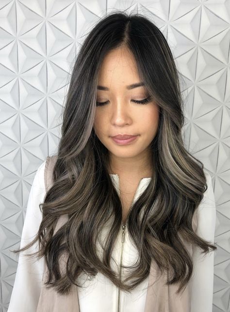 Dimensional Black Hair, Modern Balayage, Medium Length Hair With Bangs, Balayage Straight Hair, Black Hair Balayage, Hair Balayage, Dark Roots, Blonde Highlights, Ombre Hair