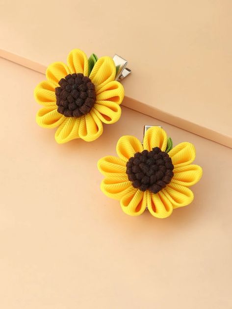 2pcs Sunflower Decor Alligator Hair Clip | SHEIN EUR Sunflower Daisy, Alligator Hair Clip, Fendi Fashion, Hair Chains, Iphone Style, Sunflower Decor, Fashion Styling, Vintage Hairstyles, Barrettes