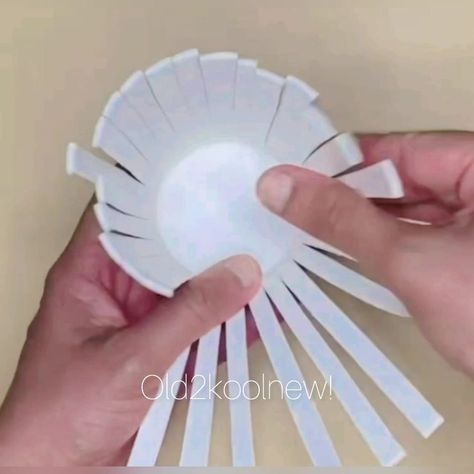 DIY Beautiful Basket | Paper Cup Crafts! #diybasket #roomdecor #decor #papercraft #bestoutofwaste #creative #craftideasathome #5minutecrafts | By Old2koolnew Egg Basket Diy, Easter Egg Basket Diy, Diy With Paper, Cup Basket, Paper Cup Crafts, Easter Egg Basket, Solo Cup, Basket Crafts, Cup Crafts