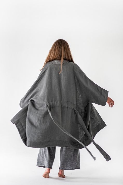 ATUKO - Etsy Lithuania Kimono Linen, Minimalist Jacket, Linen Kimono, Womens Jackets, Grey Outfit, Linen Jacket, Oversized Jacket, Kimono Jacket, Black Linen