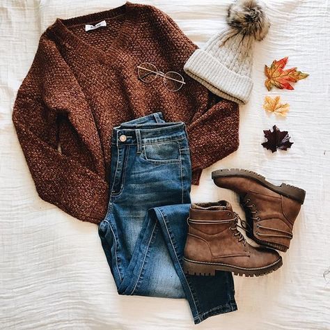 4e6cd95227cb0c280e99a195be5f6615desc36403917ri Astetic Outfit, Autumn Astetic, Winter Outfits Boots, Simple Casual Outfits, Fall Jeans, Jeans Outfits, Foto Tips, Cute Winter Outfits, Cute Fall Outfits