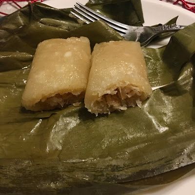 Suman Cassava Recipe, Cassava Recipe, Hmong Food, Filipino Dessert Recipes, Pinoy Dessert, Sweet Sticky Rice, Coconut Filling, Filipino Food Dessert, Telur Dadar