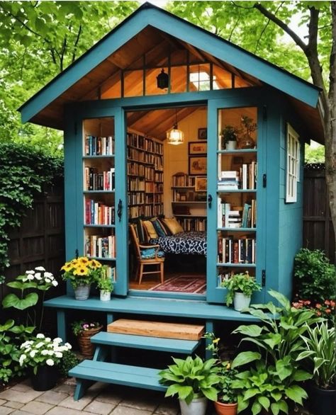 Tiny House Book Storage, Library She Shed, She Shed Library Ideas, Backyard Library, Shed Man Cave Ideas, Adu Studio, Book Shed, Shed Bedroom, Outdoor Library