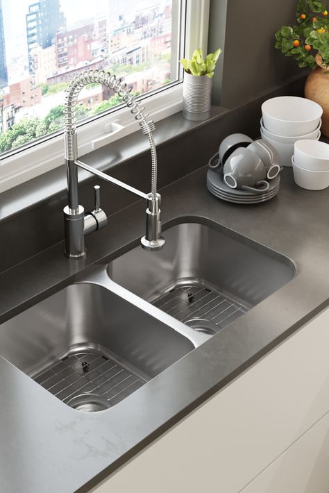 kitchen sink ideas aesthetics Kitchen Sink Remodel, Kitchen Sink Sizes, Kitchen Basin, Best Kitchen Sinks, Cheap Kitchen Cabinets, Refacing Kitchen Cabinets, Kabinet Dapur, Kitchen Images, New Kitchen Cabinets