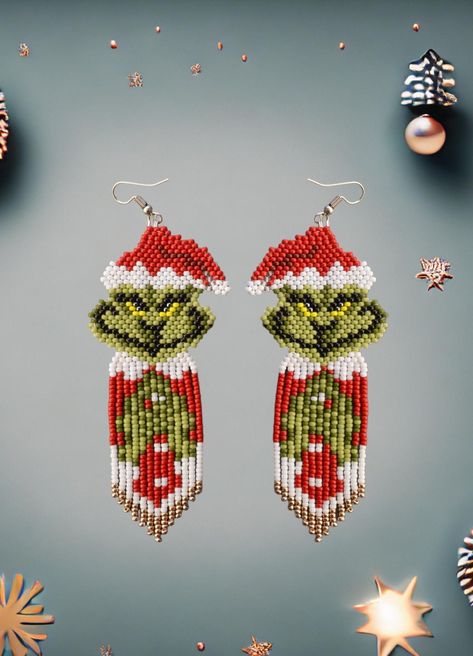 Grinch Earrings, Party Fringe, Xmas Beads, Santa Earrings, Diy Seed Bead Earrings, Beaded Earrings Native, Holiday Beading, Christmas Grinch, Brick Stitch Earrings