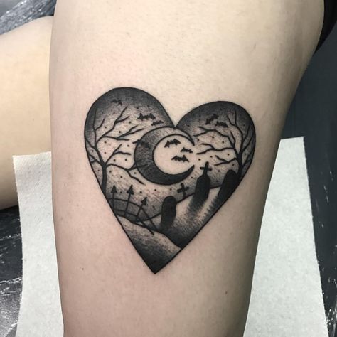 1,805 Likes, 9 Comments - Angelo Parente (@angeloparente) on Instagram: “#graveyard #heart #blackcaskettattoo” Graveyard Tattoo, E.t Tattoo, Scary Tattoos, Creepy Tattoos, Spooky Tattoos, Tattoos Skull, Horror Tattoo, Tattoo Flash Art, Half Sleeve Tattoo