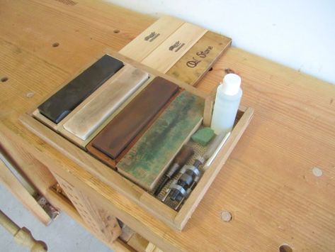 Sharpening Station, Sharpening Knives, Chisel Sharpening, Tool Storage Diy, Sharpening Tools, Shop Projects, Chip Carving, Sharpening Stone, Garage Shop