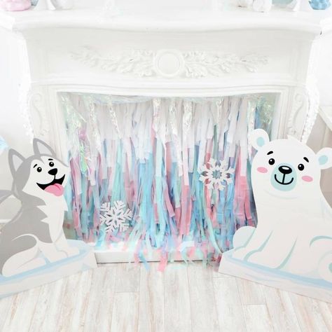 Winter Wonderland Photo Booth, Wonderland Sweet 16, Photo Booth Background, Diy Winter, Winter Is Here, Classroom Inspiration, Winter Diy, Toddler Learning, Photo Backdrop