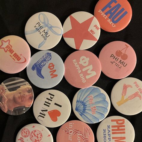 Recent orders + requests! -can be customized for each school and org -free fau pickup and shipping available📦 #small business #fau #college #pins #buttons #sorority #gameday #floridaatlantic #custommerch #custom #explore #parentswknd #explorepage #biglittle #sdt #sigdelt #phimu #sigmakappa #uf #fsu #usf #alphachi #loveisland #loveislandpins #custompins #customkeychains Sorority Buttons Ideas, Gameday Buttons, Sorority Buttons, Button Ideas, Pi Phi, Alpha Chi, Phi Mu, Sigma Kappa, Diy Activities