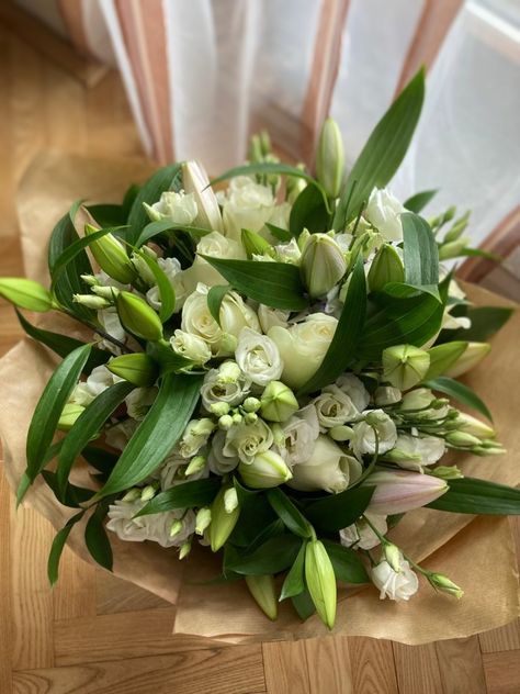 Flower bouquet. Eustoma, white roses & lilies. Green bouquet with paper. #flowers #flowerbouquet #greenbouquet #greenflowers #lilies #eustoma #whiteroses Bouquet With Paper, Green Bouquet, Flowers Bouquet Gift, Big Flowers, Green Flowers, White Roses, Flowers Bouquet, Paper Flowers, Roses