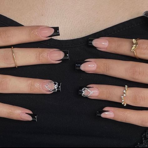 Nails And Rings, Glow Nails, Classy Acrylic Nails, Short Square Acrylic Nails, Bling Acrylic Nails, Acrylic Nails Coffin Short, Square Acrylic Nails, Dream Nails, Funky Nails