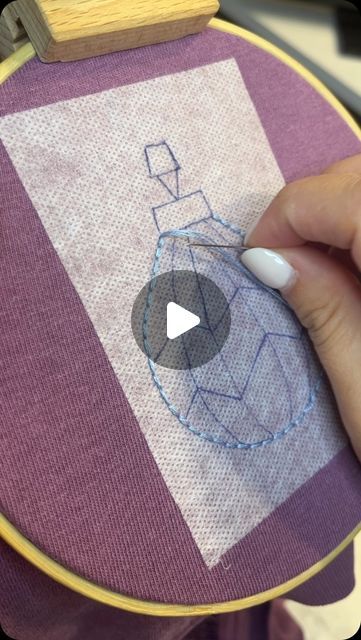 kt kreations on Instagram: "What Stitch Wednesday: Whipped Back Stitch
•
Use this stitch to make a raised line OR use one color for the back stitch and a different color for the whipped stitch to create a contrast!
•
#Embroidery #embroiderersofinstagram #embroider #embroideryart #embroidered #embroidelicious #embroiderydesign #embroideredballoon #embroiderydesigns #embroiderylove #embroiderypattern #embroideryfloss #embroiderywork #handembroidery #handembroidered #handembroiderywork #handembroideryart #handembroiderydesign #handbroiderystitch #handembroideryartist #handembroided #handembroiderypattern #dmcfloss #dmcthreads #dmccrafts #embroiderytutorial #diytutorial #handembroiderytutorial #whatstitchwednesday" Whipped Back Stitch Embroidery, Whipped Back Stitch, Whipped Stitch, Back Stitch Embroidery, Contrast Embroidery, Hand Embroidery Tutorial, Hand Embroidery Pattern, Hand Embroidery Art, Hand Embroidery Design