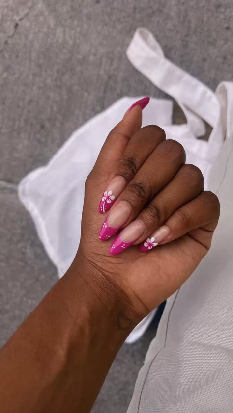 Nail Inspo Almond, Hibiscus Nail Art, Zodiac Nails, Moon Nail Art, Island Nails, Nails Classy, May Nails, Pink Hibiscus, Summery Nails