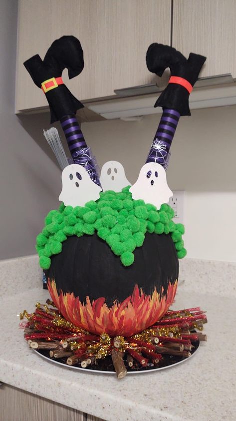 Ideas For Pumpkin Decorating Contest, Pumpkin Ideas For Contest, Creative Pumpkin Painting Contest, Pumpkins Designs, Huddle Board, Cauldron Pumpkin, Pumpkin Inspo, Pumkin Ideas, Pumkin Decoration