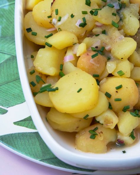 Bavarian Potato Salad, German Food Authentic, Bavarian Recipes, European Dishes, Different Salads, Oktoberfest Food, Small Red Potatoes, Austrian Recipes, German Potato Salad