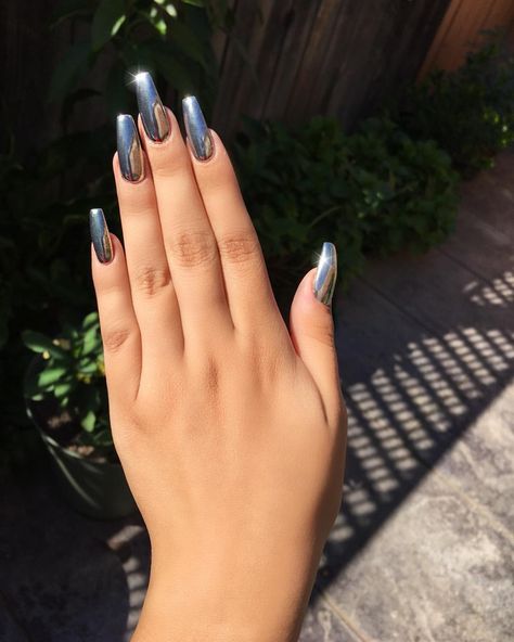 Classy Nail Art Ideas, Coffin Nails Matte, Fall Acrylic Nails, Gray Nails, Interesting Images, Striped Nails, Toe Nail Designs, Classy Nails, Matte Nails