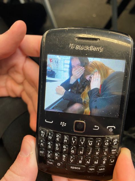 Early 2000s Phone Aesthetic, 2000s Phone Aesthetic, Phones 2000s, 2000s Blackberry Phone Aesthetic, Blackberry Aesthetic, 2000s Telephone, Blackberry Phone Aesthetic, Blackberry Aesthetic Phone, Y2k Tech