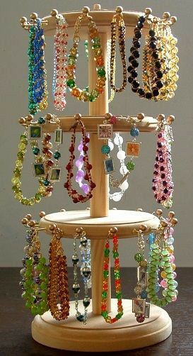 Lilly Jewelry, Jewelry Booth, Jewelry Storage Diy, Craft Market Display, Jewelry Display Organizer, Woodworking Project Ideas, Craft Fairs Booth, Diy Jewelry Display, Diy Display