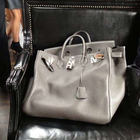 #wholesaledesignerbase  #luxe grey, #chanel #bags, #coach #bags, #lv #bags Black Birkin, Hermes Purse, Hermes Birkin Handbags, Birkin Handbags, Bag Obsession, Grey Bag, Nike Nfl, Handbag Heaven, Va Va Voom